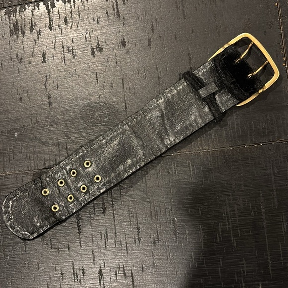 Black Velvet Belt with Gold Rhinestone Buckle Bracelet - Picture 5 of 7